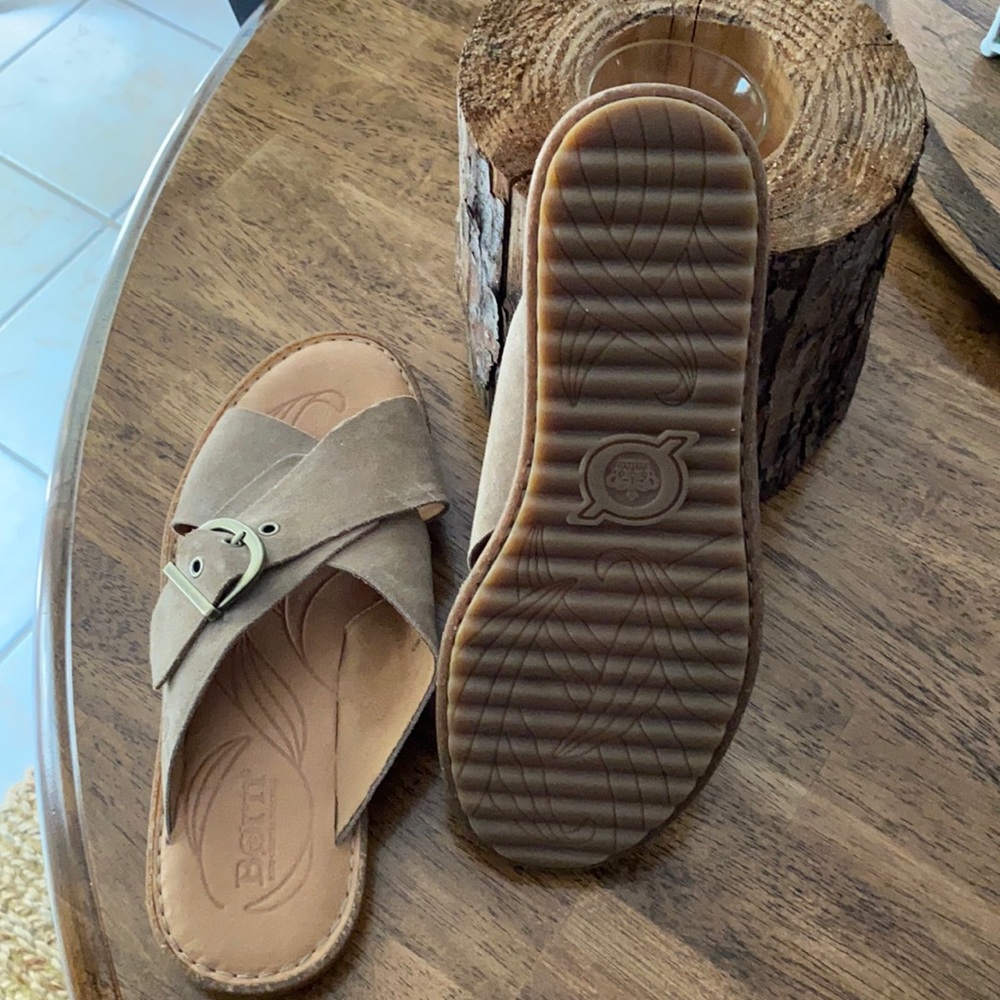 Born Suede Leather Sandals 8m
